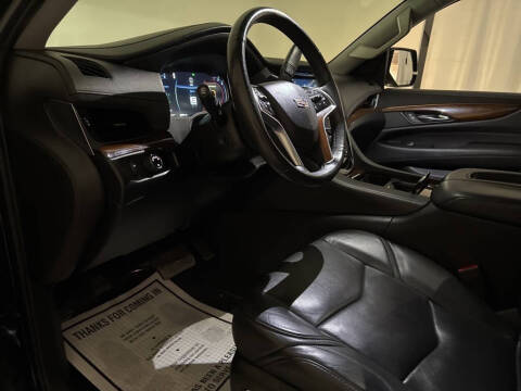 2019 Cadillac Escalade Standard