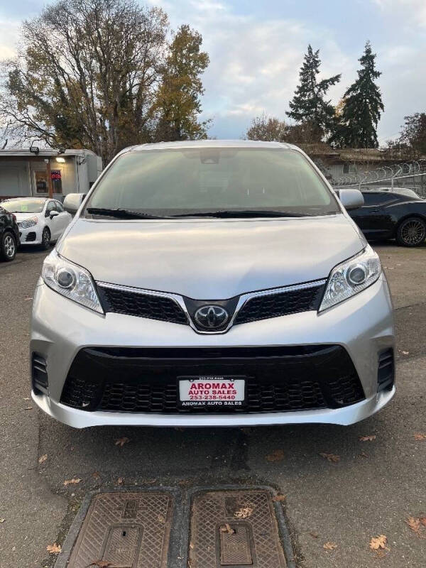 2020 Toyota Sienna LE 8-Passenger