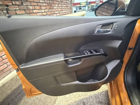 2018 Chevrolet Sonic Premier Auto