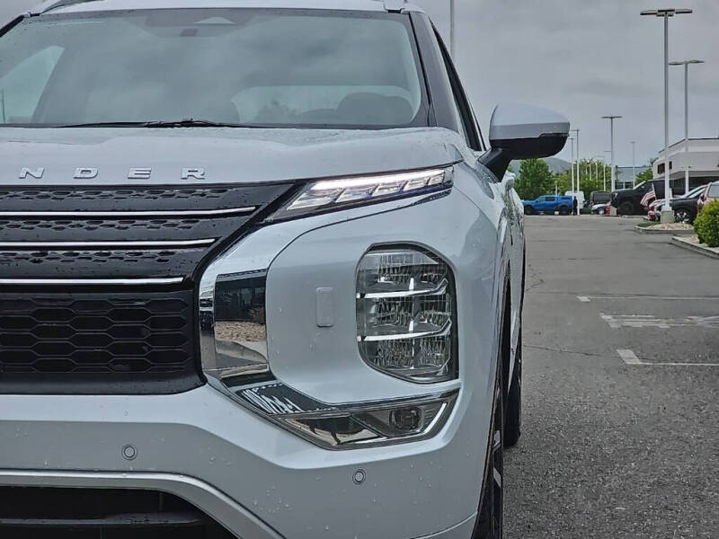 2025 Mitsubishi Outlander PHEV SEL