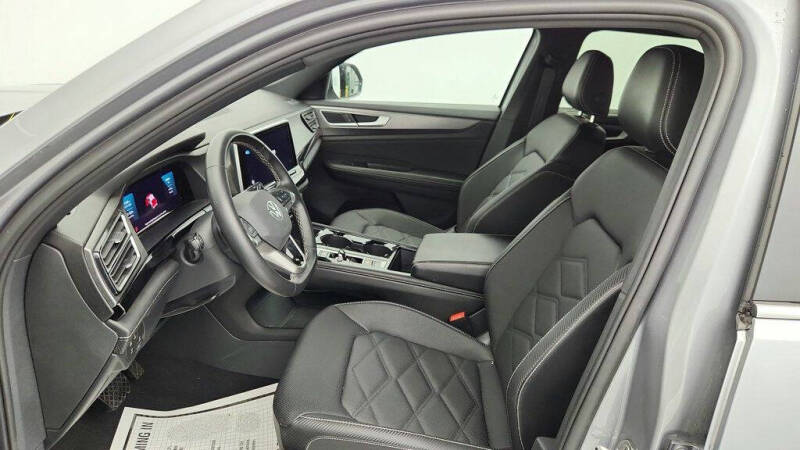 2024 Volkswagen Atlas Cross Sport SE 4Motion