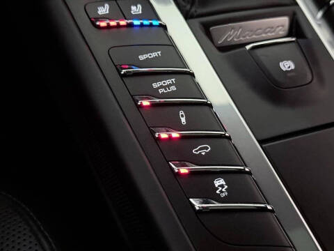 2018 Porsche Macan