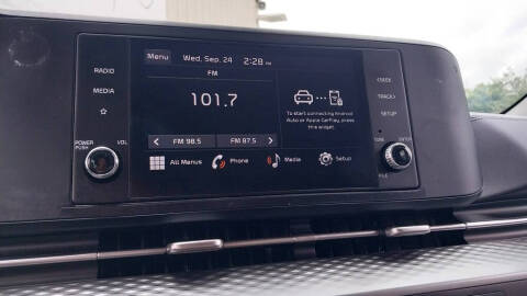 2024 Kia Carnival LX