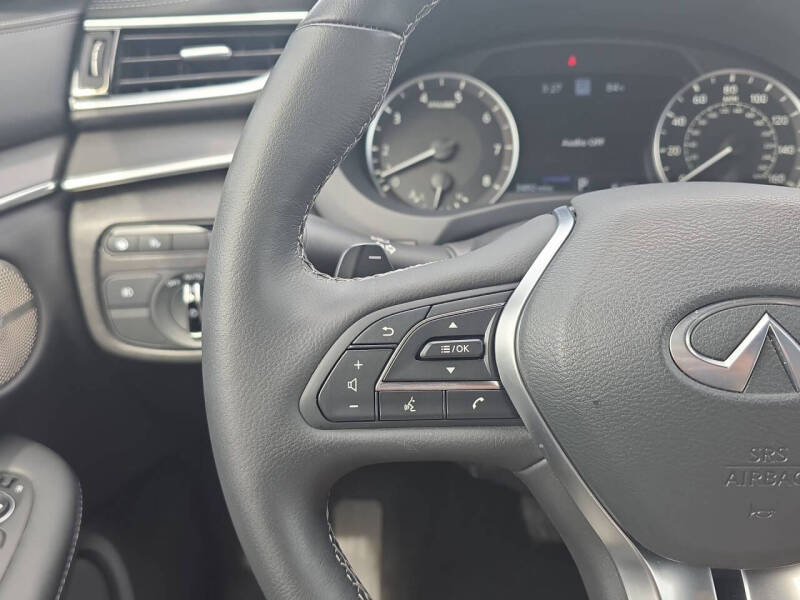 2025 Infiniti QX55 Essential