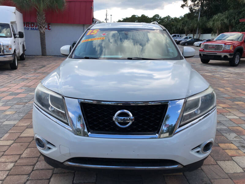2015 Nissan Pathfinder for sale at Affordable Auto Motors in Jacksonville FL