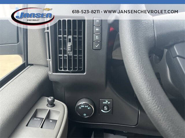 2025 Chevrolet Express 2500