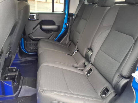 2022 Jeep Gladiator Willys