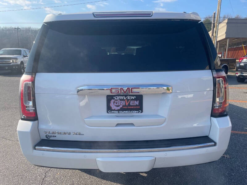 2017 GMC Yukon XL Denali