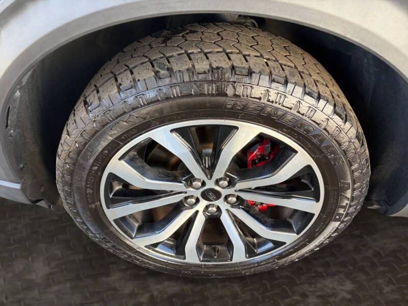 2020 Ford Explorer ST