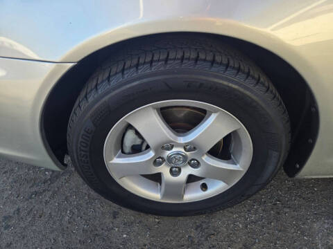 2003 Toyota Camry SE V6