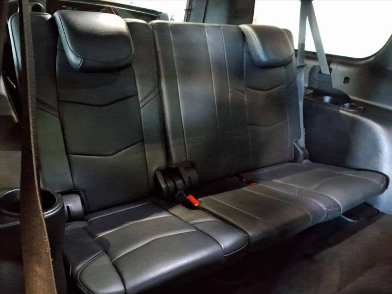 2018 Cadillac Escalade ESV Platinum