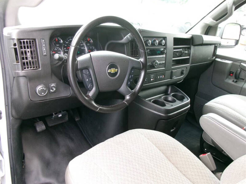 2021 Chevrolet Express LS 3500