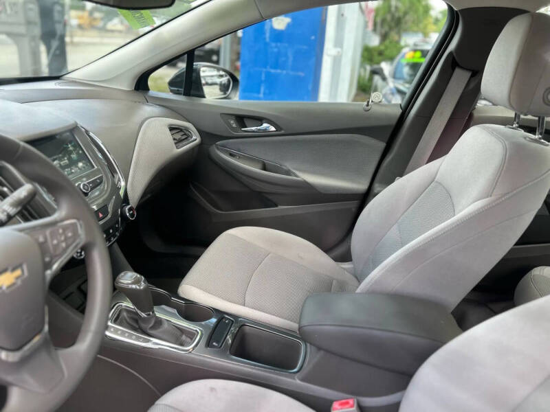 2018 Chevrolet Cruze LT Auto