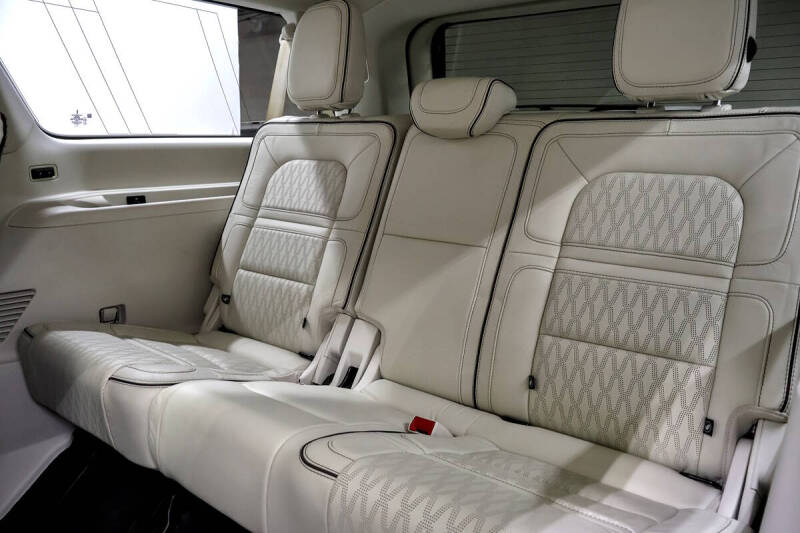 2020 Lincoln Navigator L Black Label