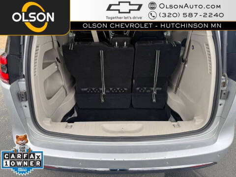 2024 Chrysler Pacifica Touring L