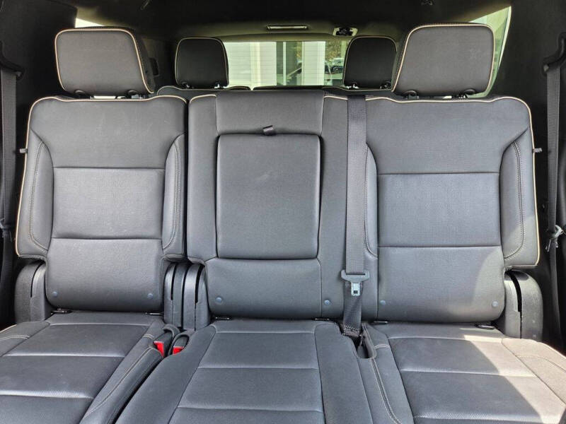 2022 GMC Yukon SLT
