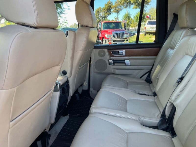 2016 Land Rover LR4 HSE LUX