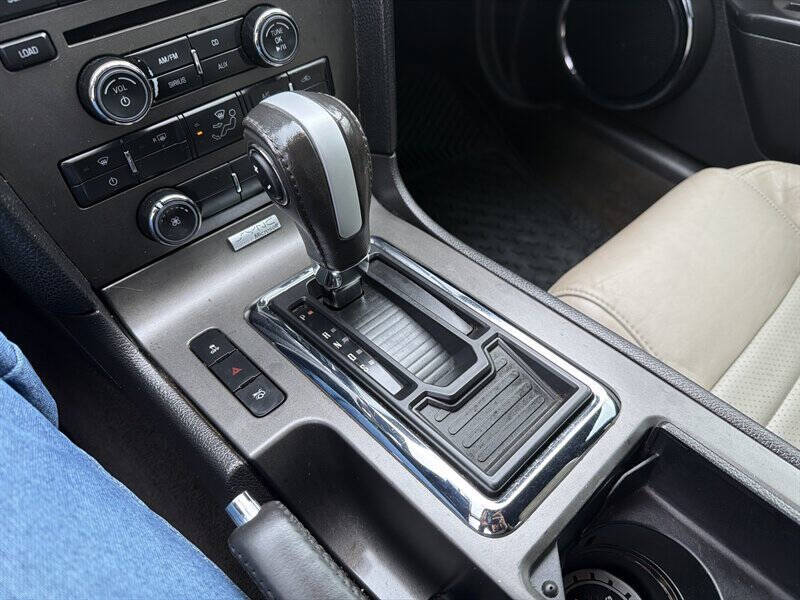 2014 Ford Mustang V6