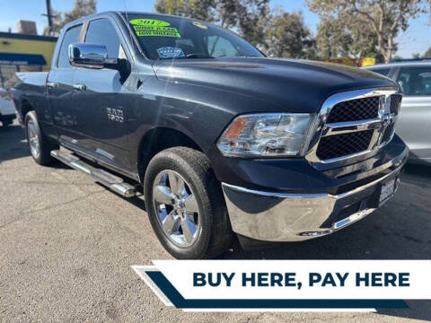 2017 RAM 1500 SLT