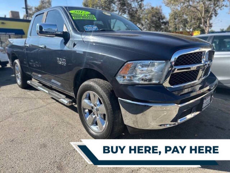 2017 RAM 1500 SLT