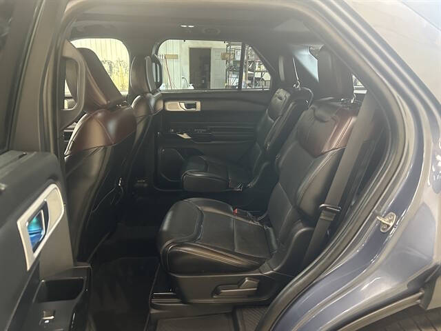 2021 Ford Explorer Platinum