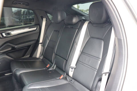 2022 Porsche Cayenne Coupe Platinum Edition