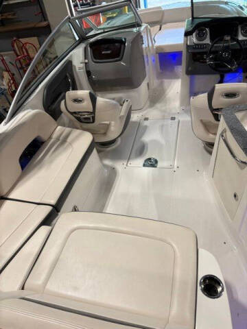 2018 Chaparral 244