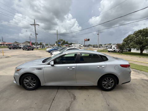 2020 Kia Optima LX