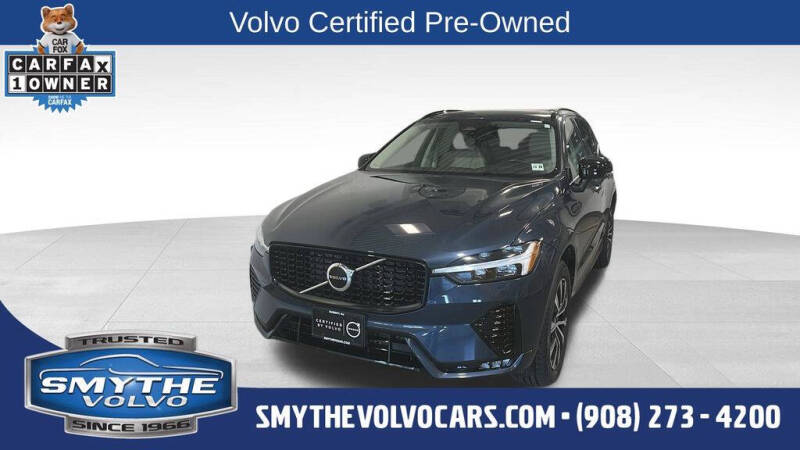 2024 Volvo XC60 B5 Core Dark Theme