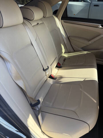 2018 Volkswagen Passat 2.0T SE