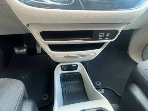 2017 Chrysler Pacifica Touring