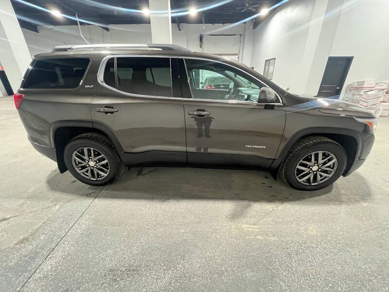 2019 GMC Acadia SLT-1
