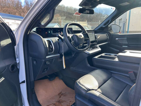 2025 Ford Expedition Tremor