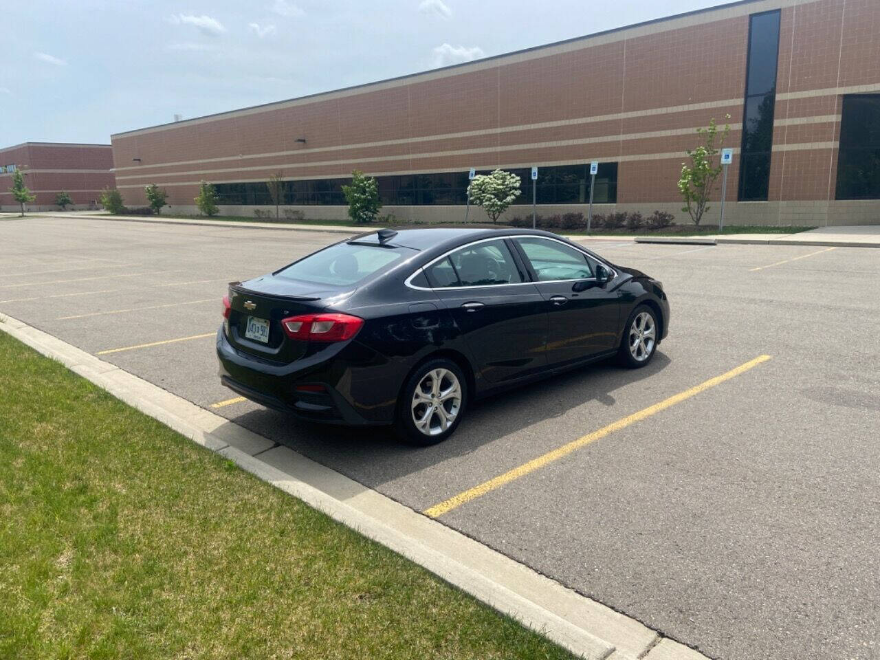 2017 Chevrolet Cruze for sale at ZAKS AUTO INC in Detroit, MI