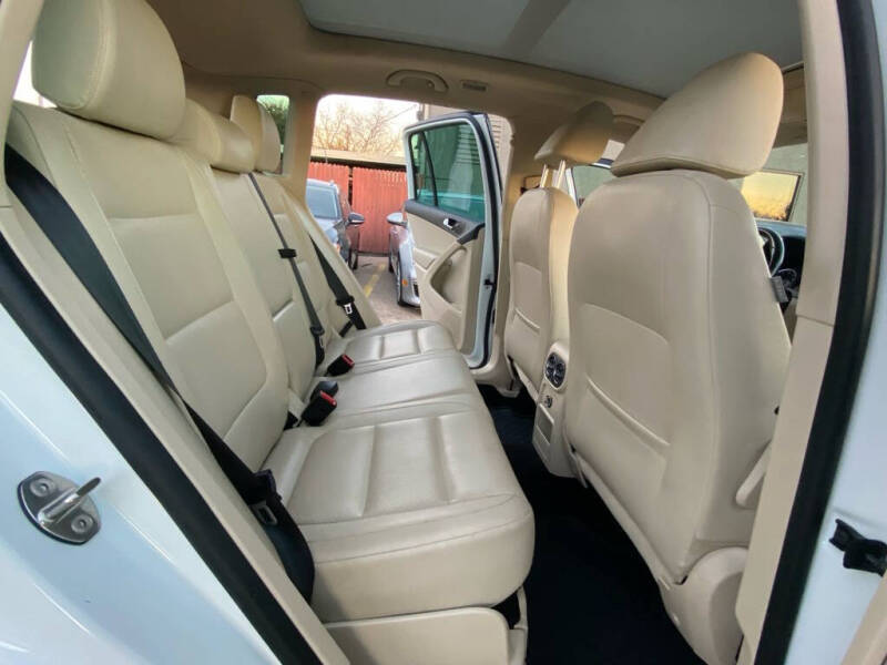 2015 Volkswagen Tiguan S