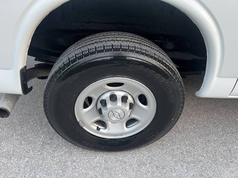 2017 Chevrolet Express 2500