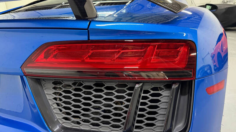 2017 Audi R8 5.2 quattro V10 Plus