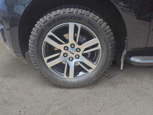 2023 Ford Expedition XLT