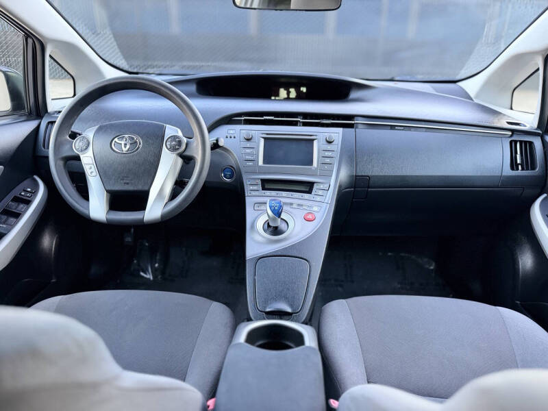 2013 Toyota Prius One