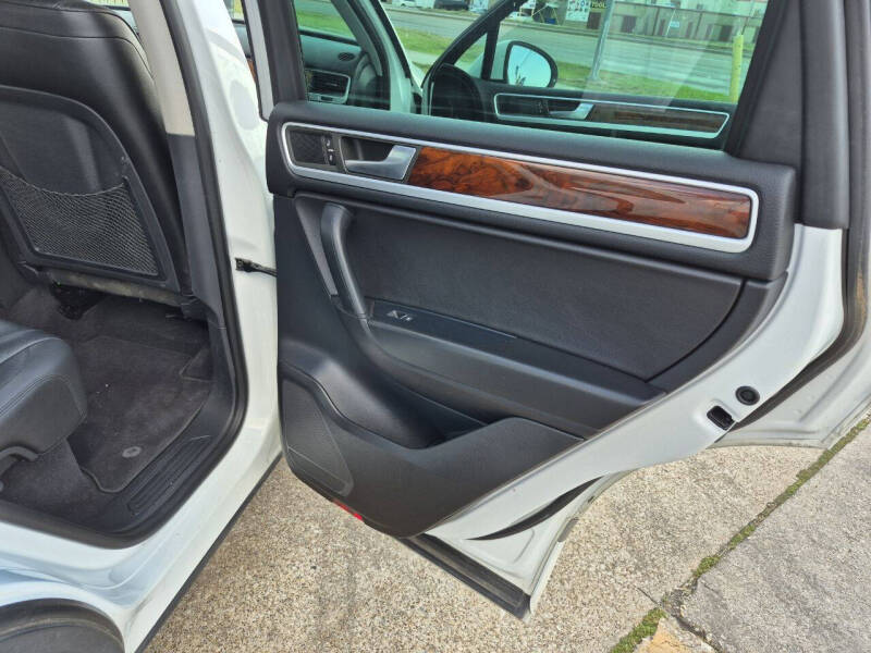 2014 Volkswagen Touareg TDI Lux