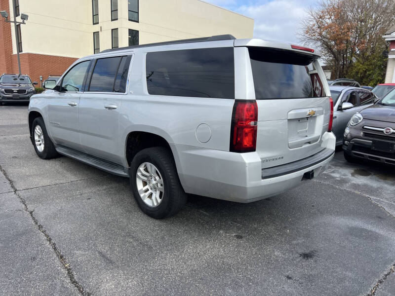 2017 Chevrolet Suburban LT