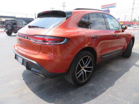 2022 Porsche Macan