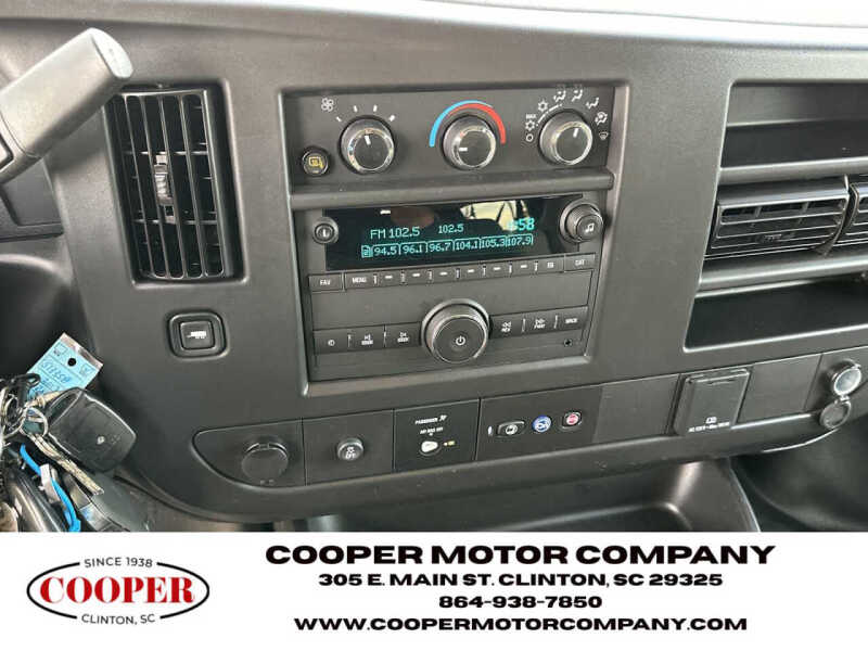 2025 Chevrolet Express LS 3500