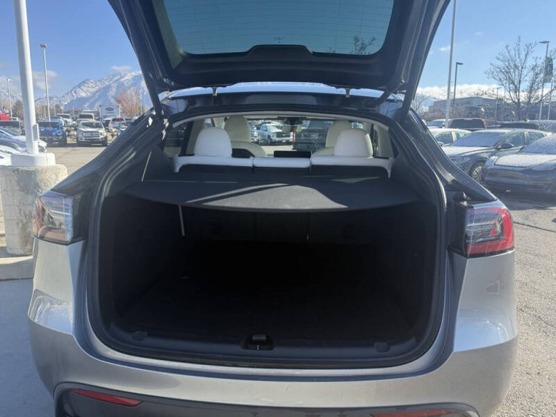 2024 Tesla Model Y Performance