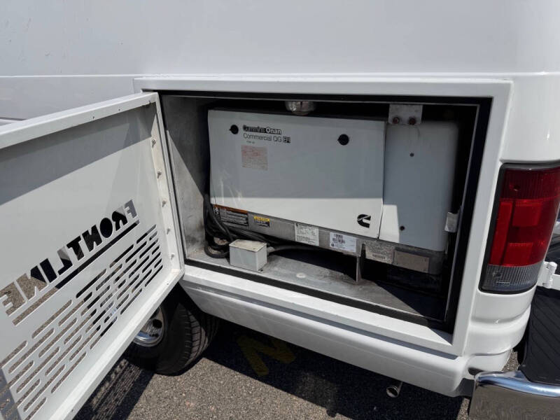 2011 Ford E-Series E-350 SD