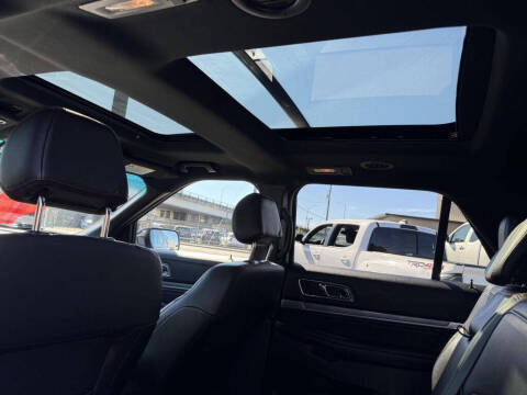 2016 Ford Explorer Sport