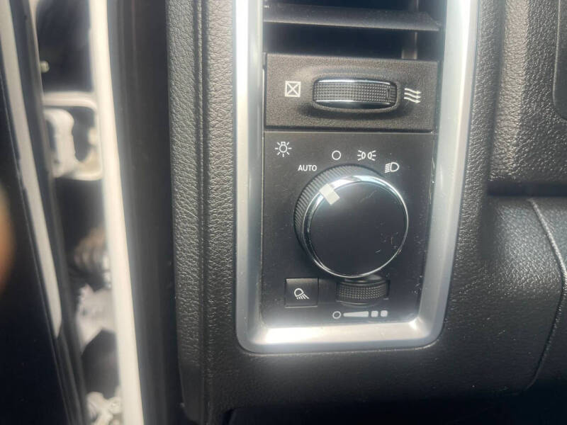 2021 RAM 1500 Classic Crew Cab