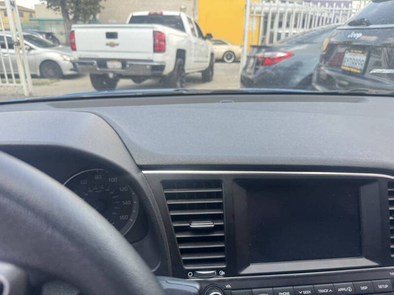 2018 Hyundai Elantra