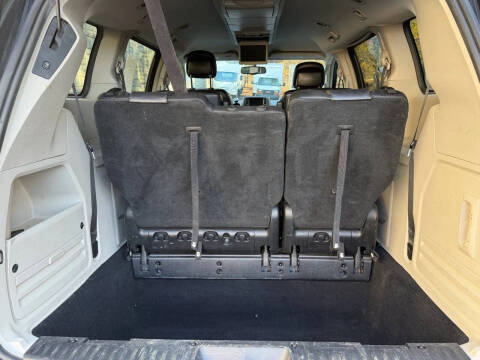 2014 Chrysler Town and Country Touring