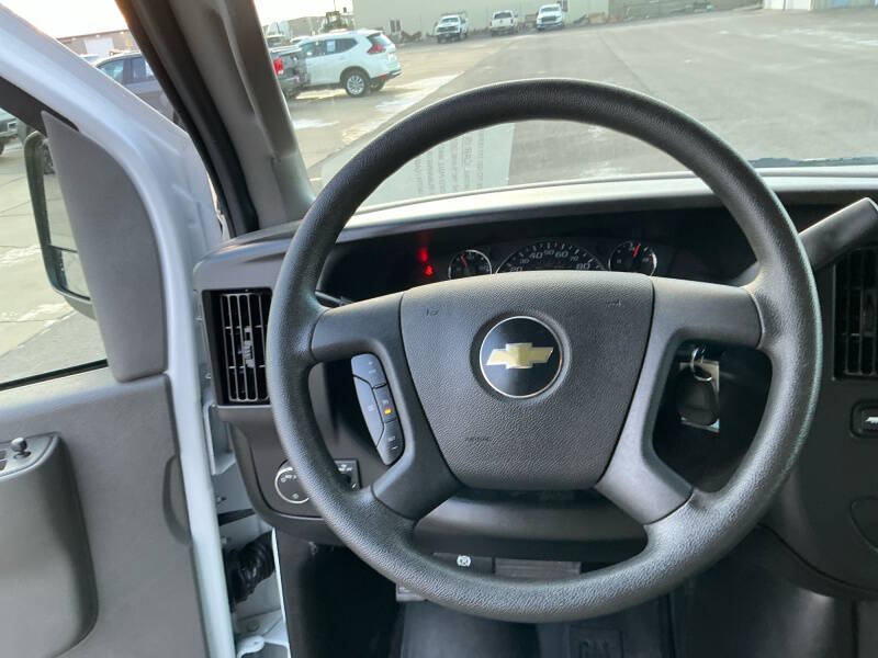 2024 Chevrolet Express LT 3500